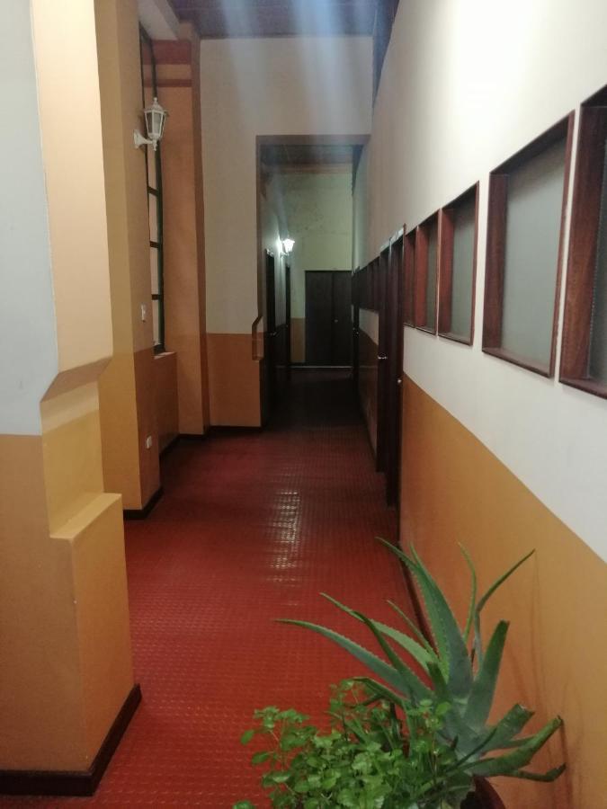 Hostal Victoria Quito Luaran gambar